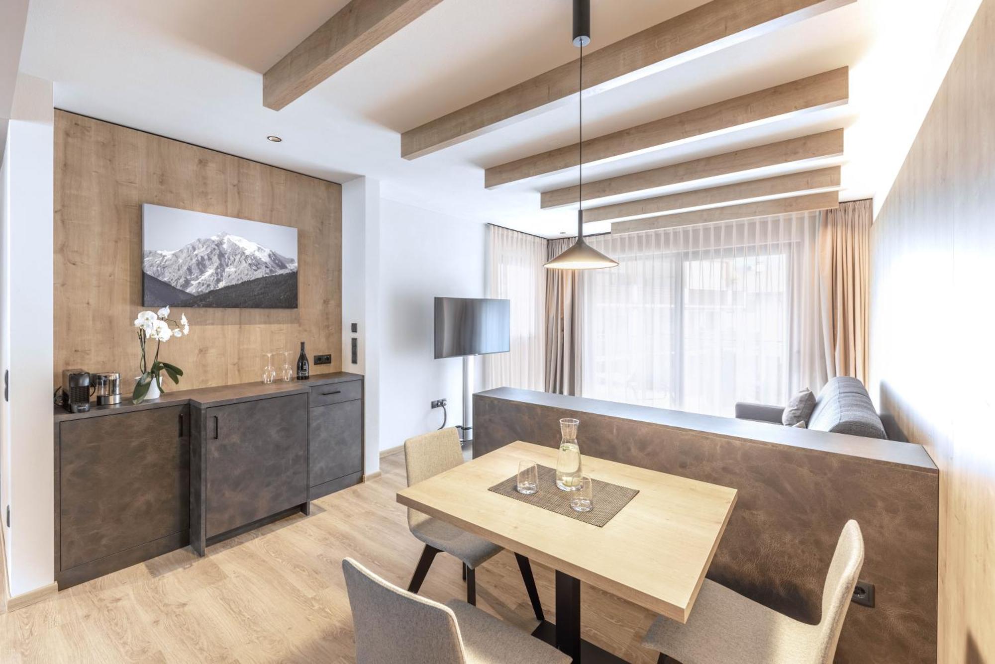 Villa Hubertus Luxuria Nova Suites - Adults Friendly Натурно Экстерьер фото