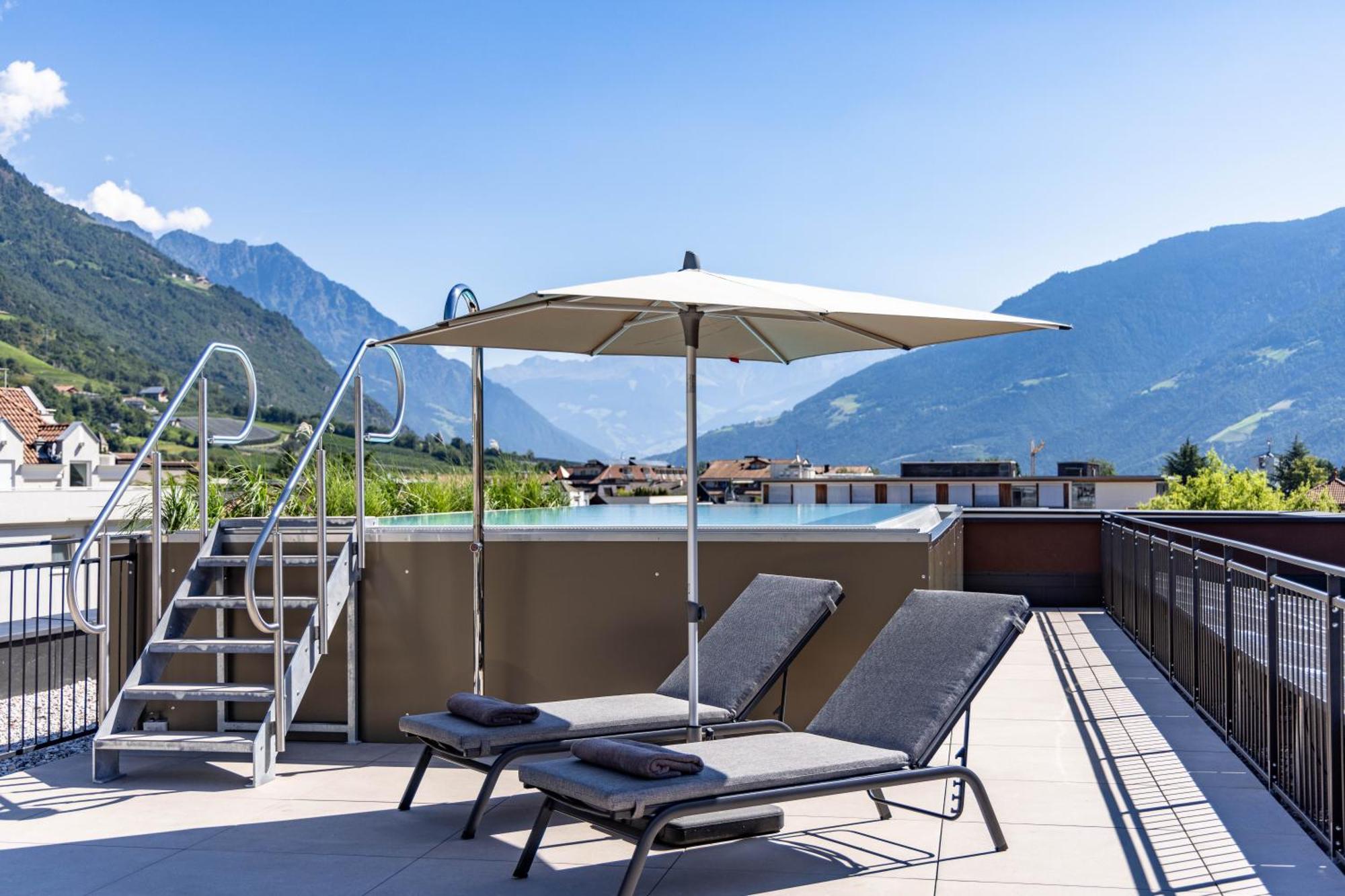 Villa Hubertus Luxuria Nova Suites - Adults Friendly Натурно Экстерьер фото